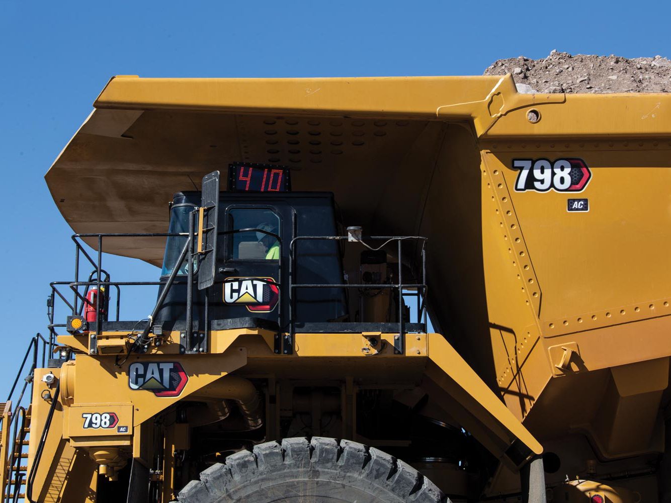 Equipos Mina Caterpillar 798AC